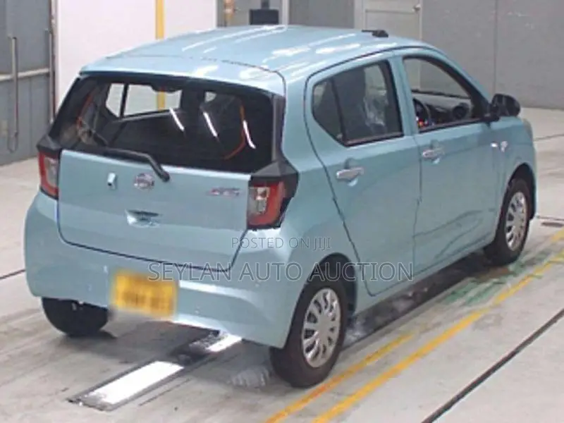 Daihatsu Mira L SA3 2024