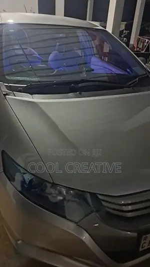 Honda Insight Saloon 2009