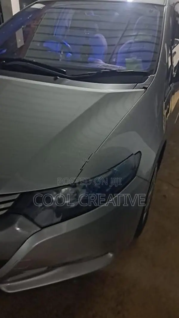 Honda Insight Saloon 2009