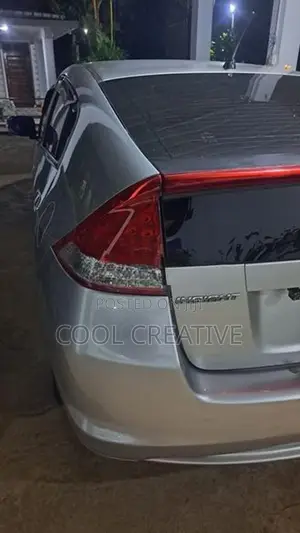 Honda Insight Saloon 2009
