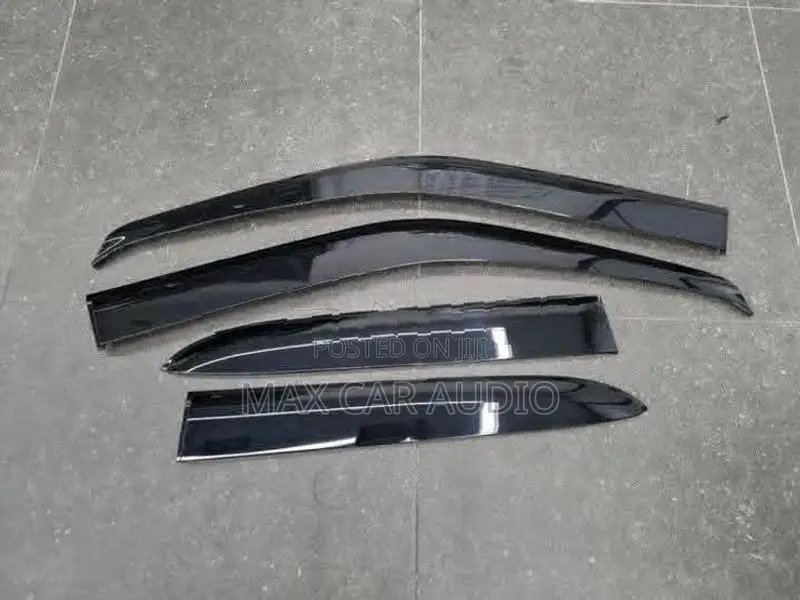 Toyota Raize Door Visor