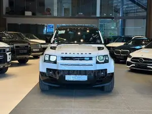 Land Rover Defender X Dynamic Se 7 Seatr 2025