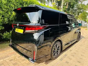 Toyota Vellfire Z Premier 2024
