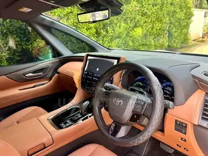 Toyota Vellfire Z Premier 2024