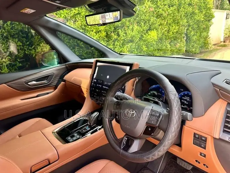Toyota Vellfire Z Premier 2024