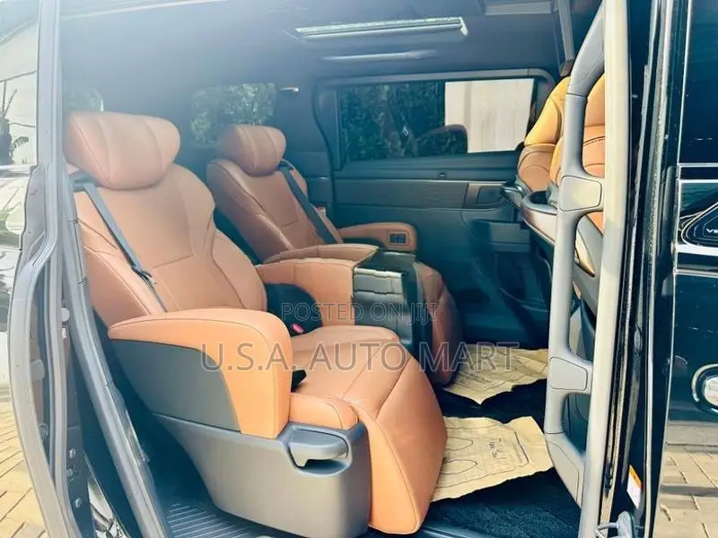Toyota Vellfire Z Premier 2024