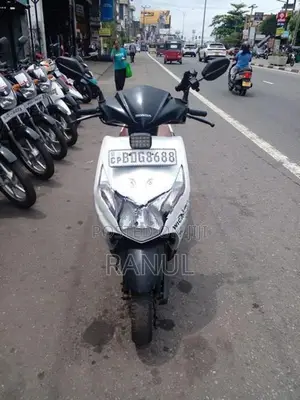 Honda Dio 2017