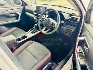 Toyota Raize Z Grade 1.2 Hybrid 2026