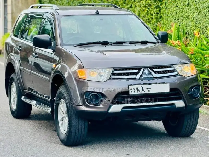 Mitsubishi Montero sport 2014