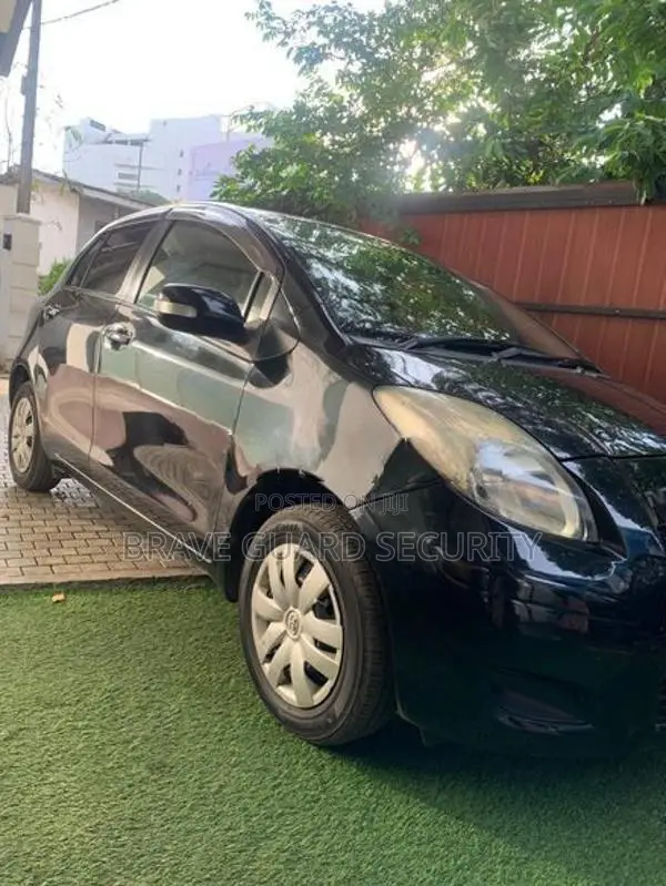 Toyota Vitz 2010
