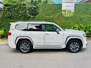 Toyota Land Cruiser V6 ZX LC300 B/New 2024