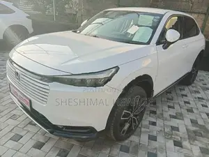 Honda Vezel Z Premiun 10 Speaker 2026