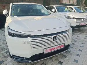 Honda Vezel Z Premiun 10 Speaker 2026