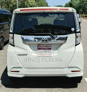 Toyota Roomy CUSTOM GT 2023