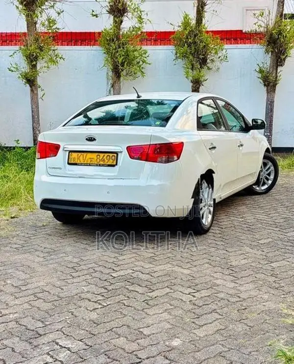 Kia Cerato 2012