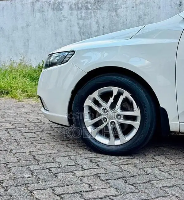 Kia Cerato 2012