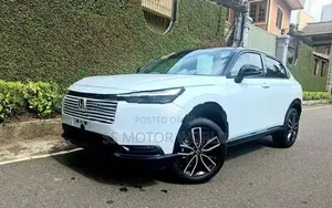 Honda Vezel Z PLAY MOONROOF 10SP 2026