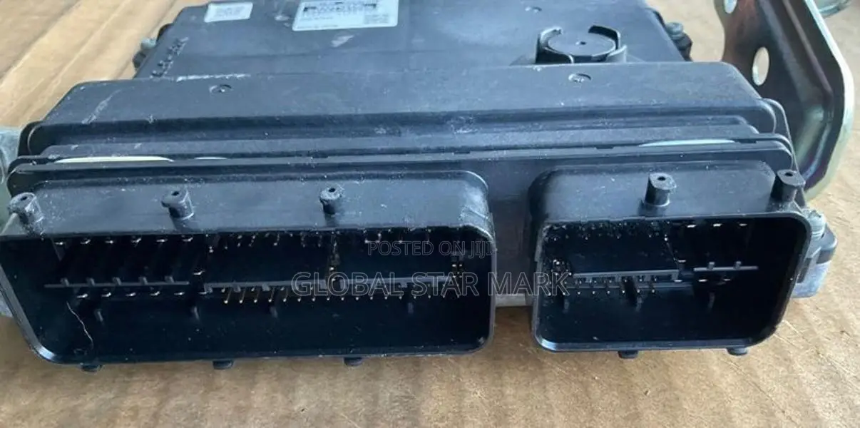 Toyota Prius ZVW30 Engine Control Unit