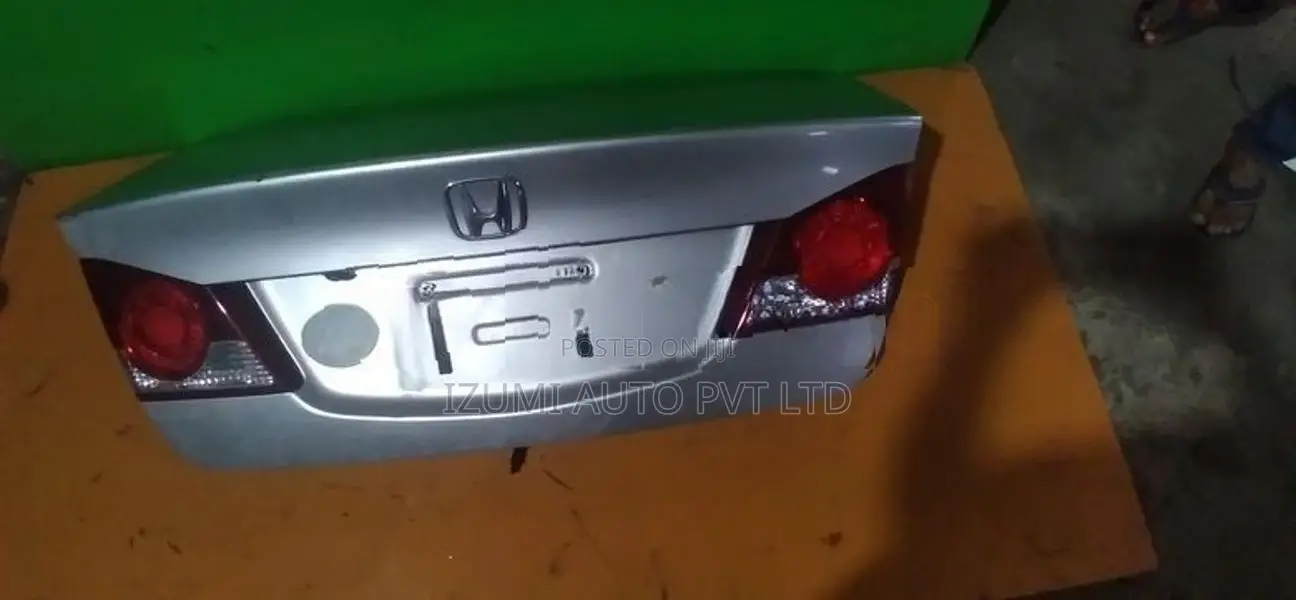 Honda Civic FD1/3 Dicky Door