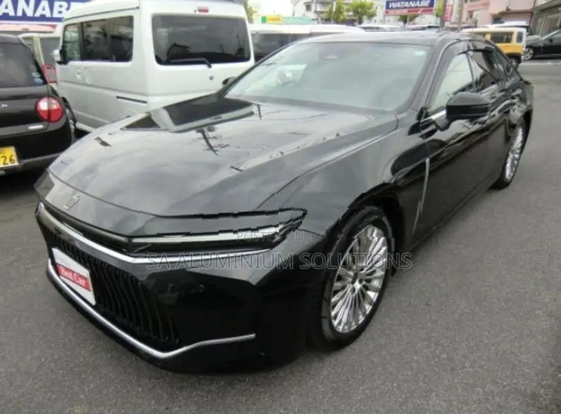 Toyota Crown 2024