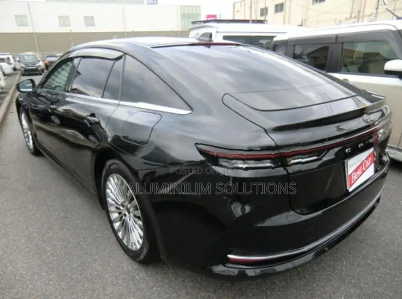 Toyota Crown 2024