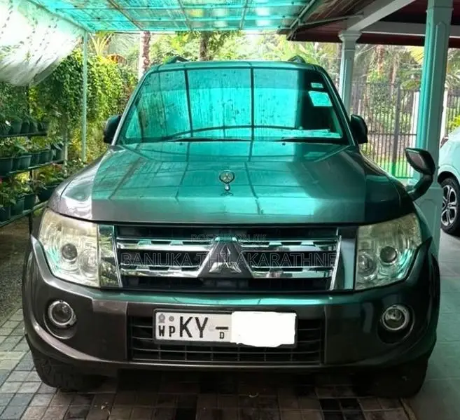 Mitsubishi Montero GLS 2013