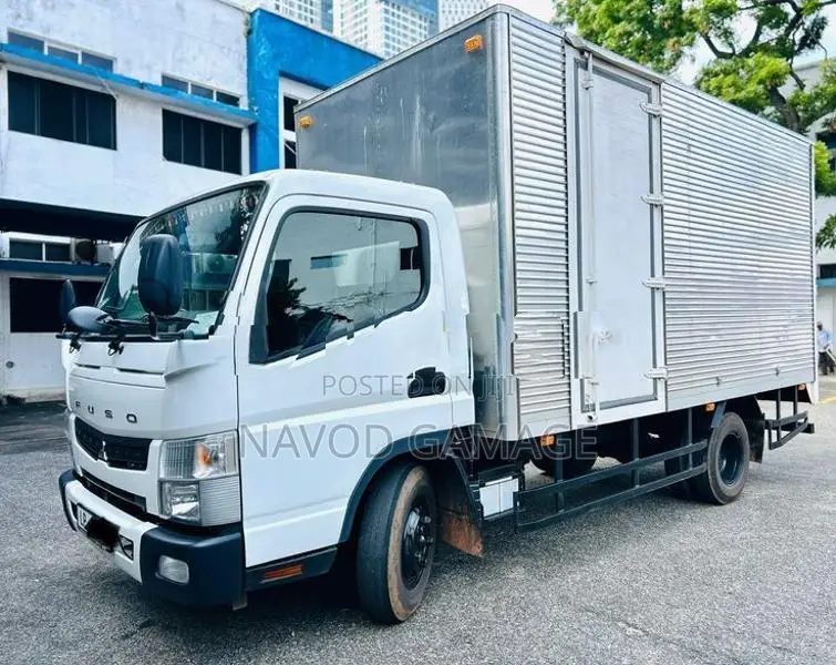 Mitsubishi Fuso 2025