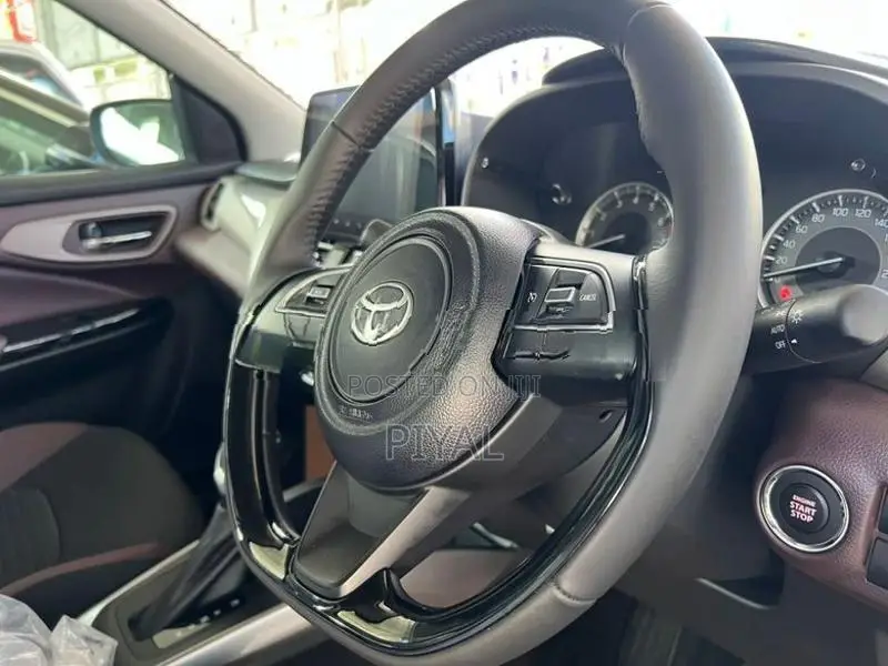 Toyota Urban Cruiser V Hybrid 2026