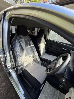 Daihatsu Mira 2025