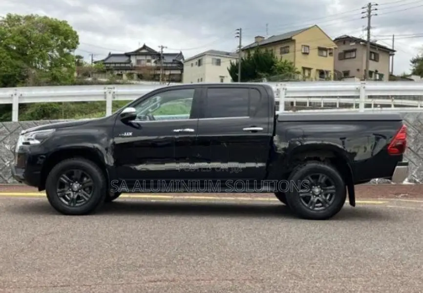 Toyota Hilux Z 2024