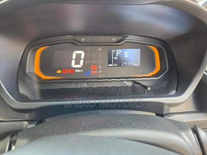 Daihatsu Mira L 2024