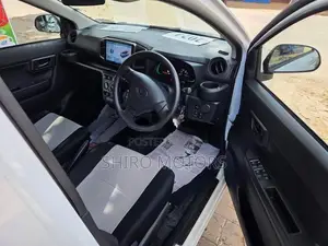 Daihatsu Mira L 2024