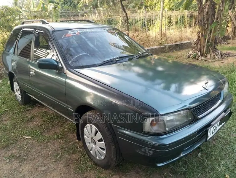 Nissan Wingroad Y10 1998