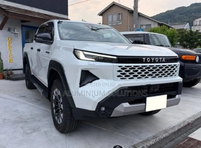 Toyota Hilux z 2026