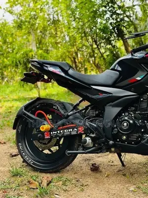 Bajaj Pulsar N160 2025