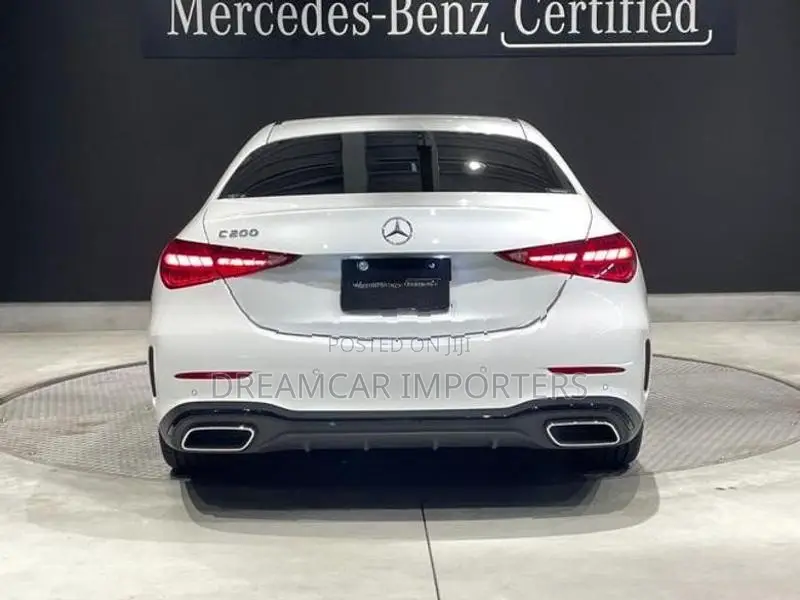 Mercedes Benz C200 AMGLine 2025