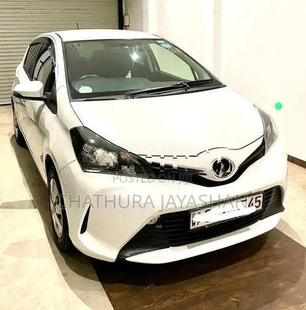Toyota Vitz 2016