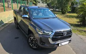 Toyota Hilux REVO V DIESEL 4WD 2025