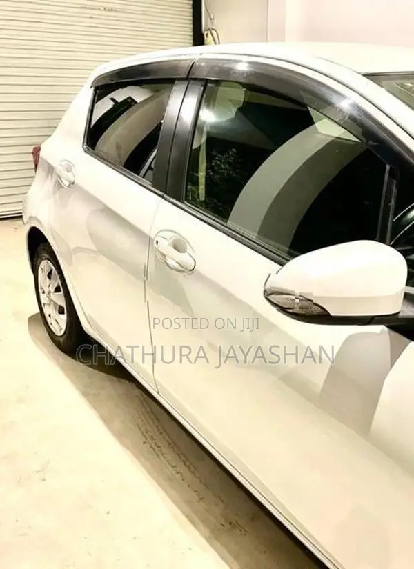 Toyota Vitz 2016