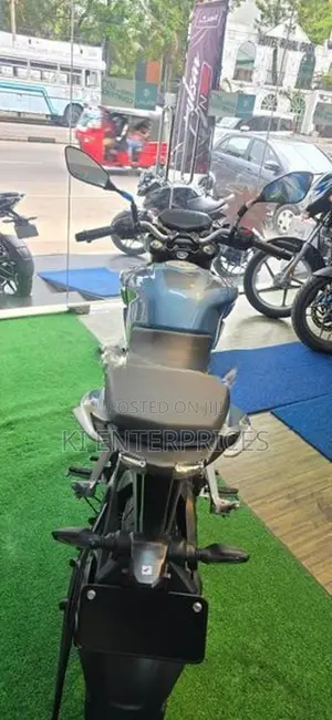 Bajaj Pulsar N160 Premium 2026