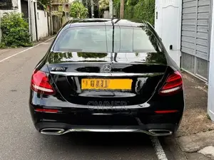 Mercedes Benz E200 AMG Line 2016