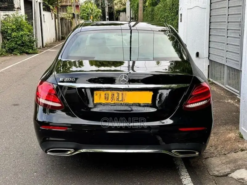 Mercedes Benz E200 AMG Line 2016