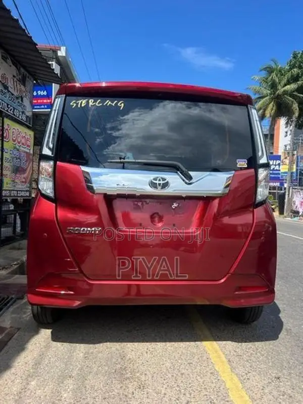 Toyota Roomy Custom G 2023