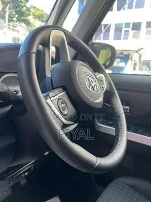 Toyota Roomy Custom G 2023