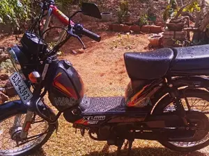TVS XL 100 2025