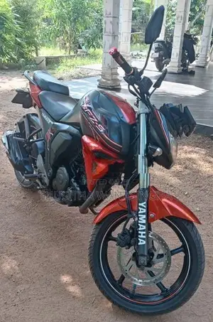 Yamaha FZs V2 2015