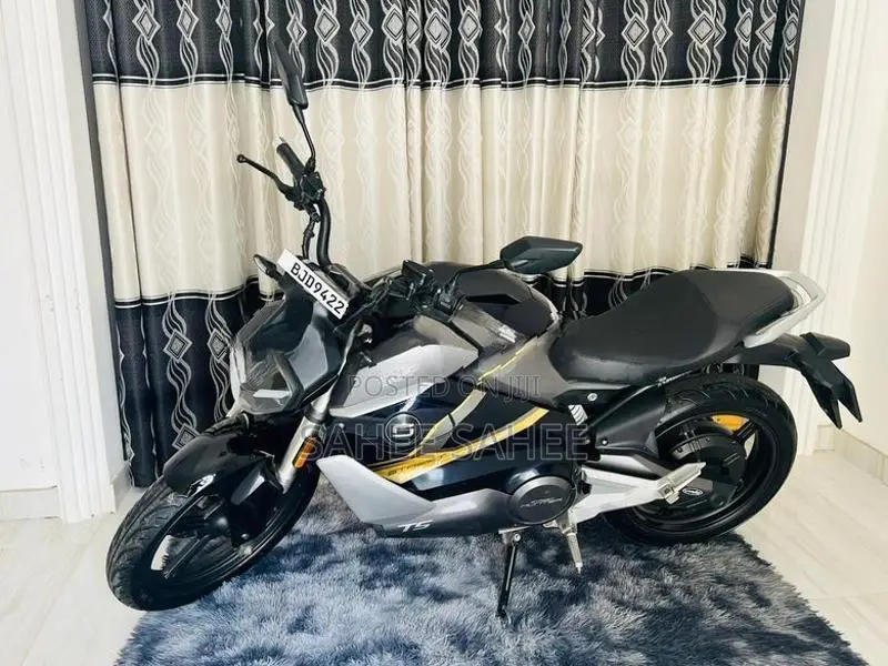 Super Soco TS Street Hunter 2022