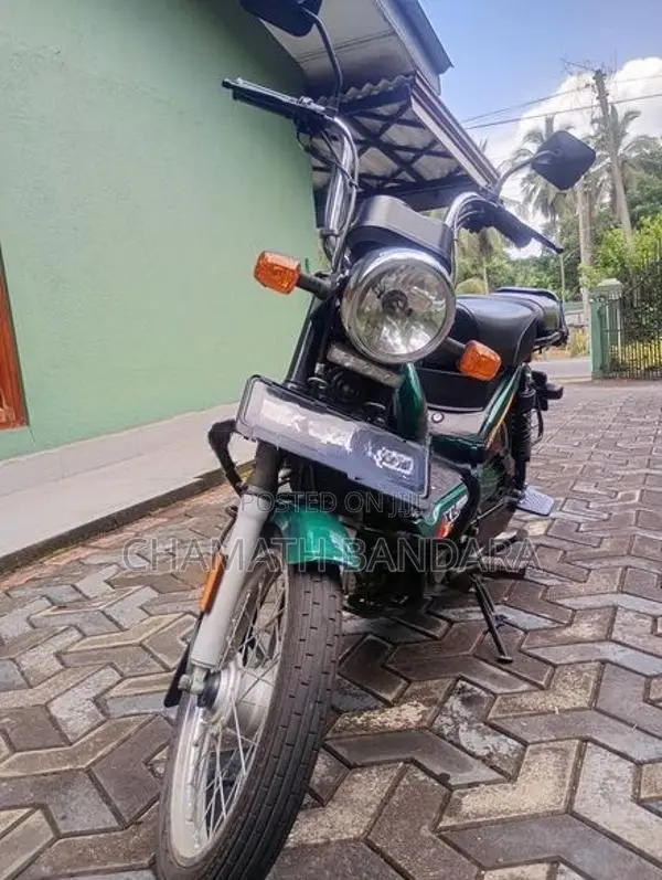 TVS XL 100 2025