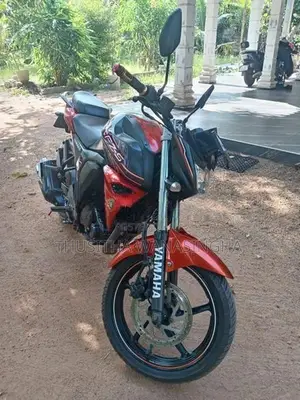 Yamaha FZs V2 2015