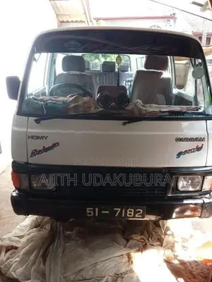 Nissan Caravan 1986